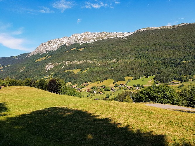 Le Lachat depuis les Traversiers