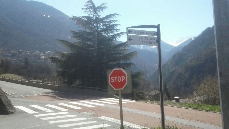 Carrefour Salle polyvalente