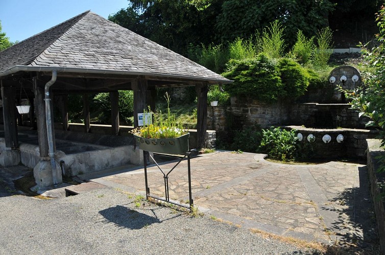 Fontaine et lavoir