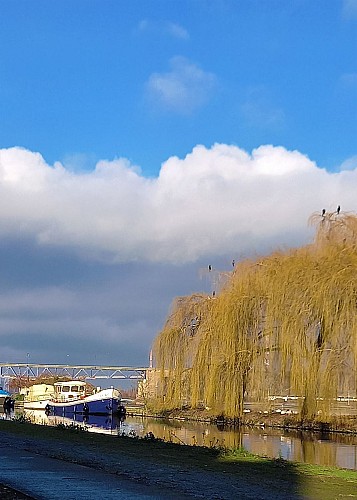 Visé, par Meuse et canaux
