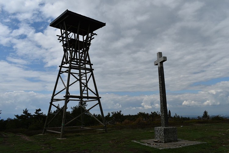 Croix et Mirador-Le Signal-Margeride-Cantal-Auvergne