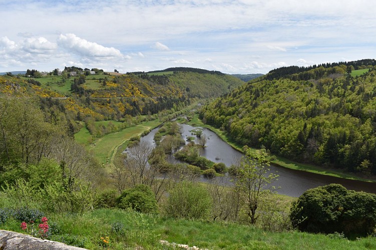 Prat-Long-Chaliers-randonnée-Margeride-Cantal-Auvergne
