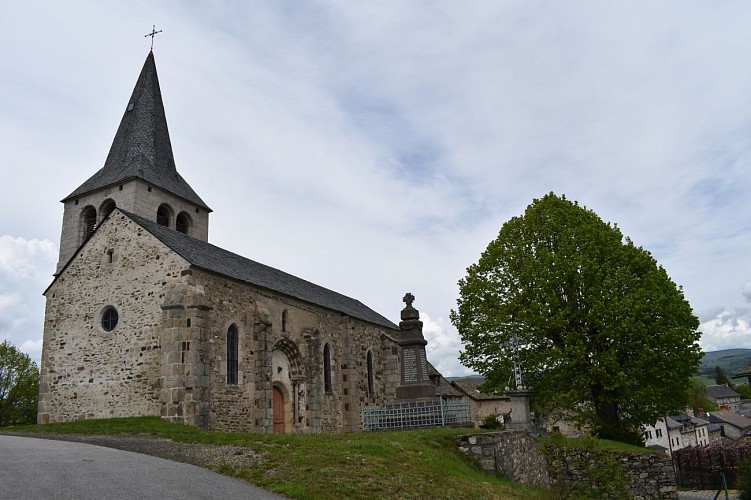Prat-Long-Chaliers-randonnée-Margeride-Cantal-Auvergne
