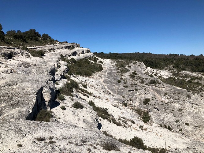Les Marches des Géants et le dolmen de Lamalou