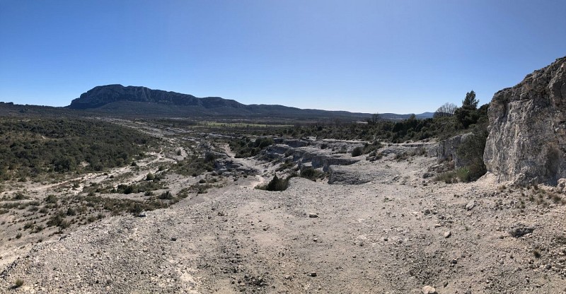 Les Marches des Géants et le dolmen de Lamalou