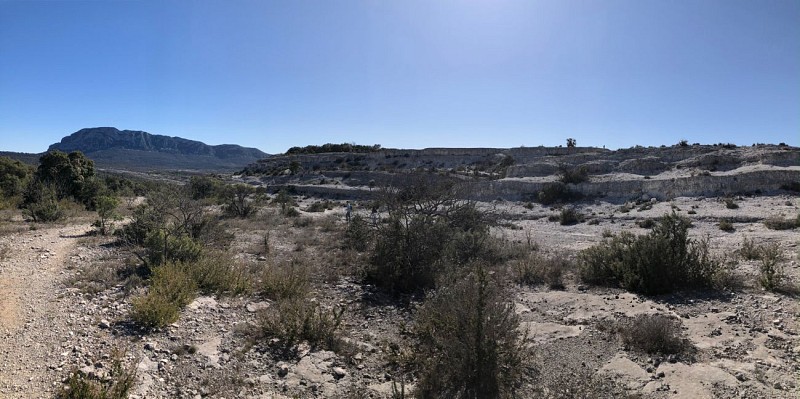 Les Marches des Géants et le dolmen de Lamalou