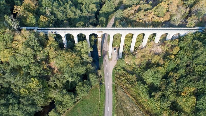 Aqueduc de Montreuillon depuis drone (3)