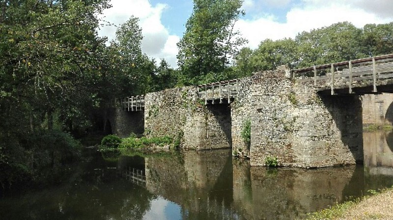 SAINT-LAMBERT-DU-LATTAY - 41 - BOUCLE DU PONT BARRE