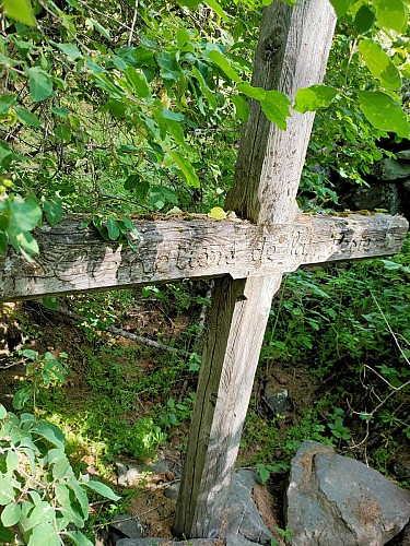 Il cimitero di Lariey, conosciuto come il cimitero della peste
