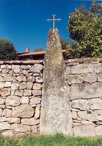 Menhir La Chapelle-du-Mont-de-France