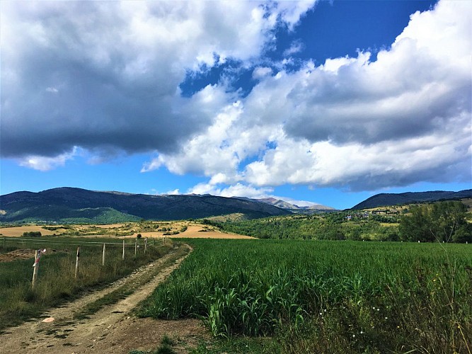 Vue sur Llivia depuis Ur