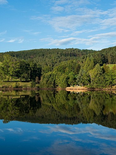 Autour du plan d'eau de Saint-Clément