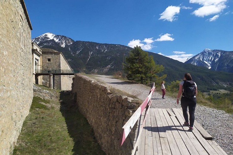 Fort des Salettes from La Vachette