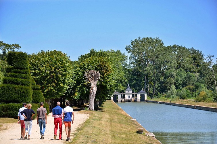 SENTIER DE RANDONNÉE LA VALLÉE DU LATHAN À BREIL