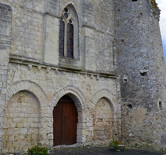 SENTIER DE RANDONNÉE À CHIGNÉ