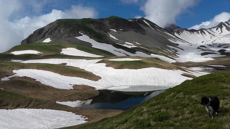 Hiking Trail: La Gouille des Fours Lake (2030 m)