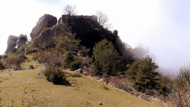 Ruines du Vieux Castellar