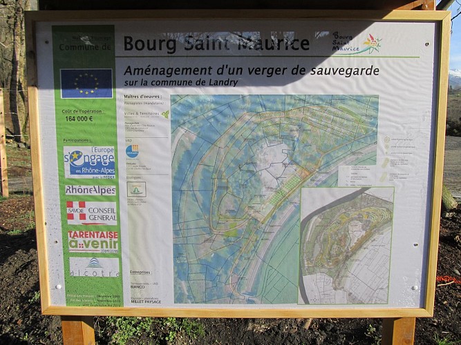 Comfortabele wandeling: de boomgaard van het conservatorium La Ballastière