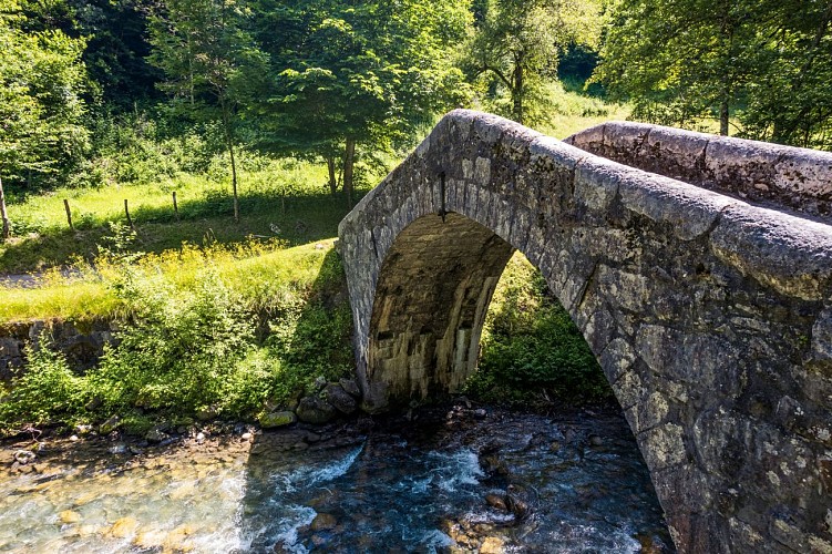 Sentier du Pont Romain