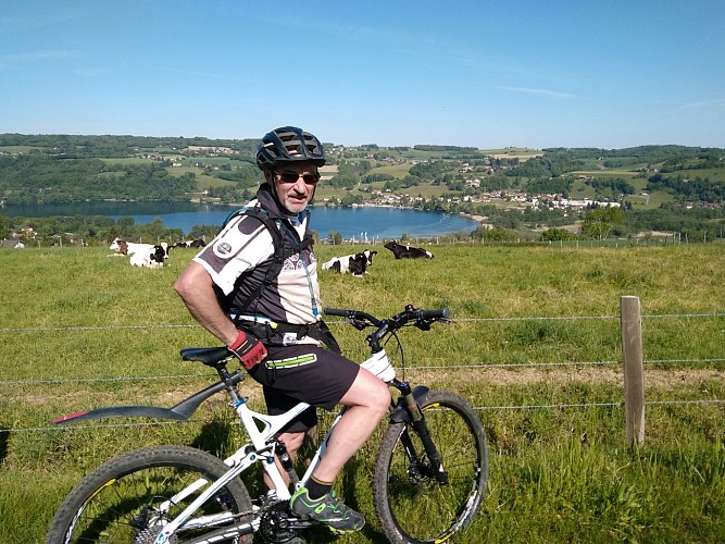 Mountainbike-Route Nr. 2 – "Höhenrundfahrt am Lac de Paladru"