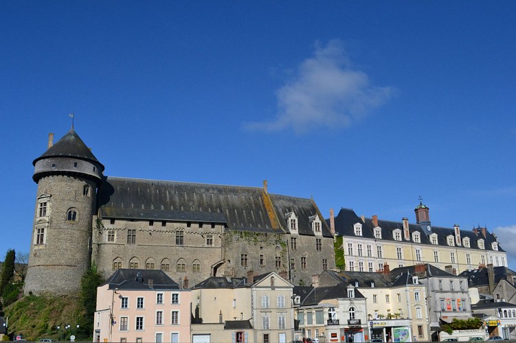 Laval, d'un faubourg à l'autre