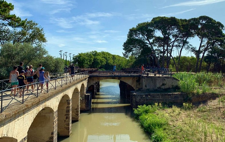 Circuit le chemin des pierres noires à Vias