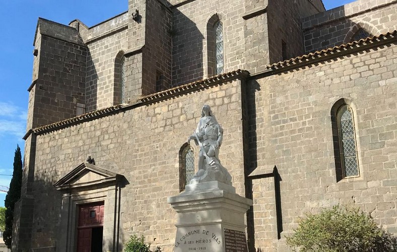 Circuit un pichon de cada camin à Vias