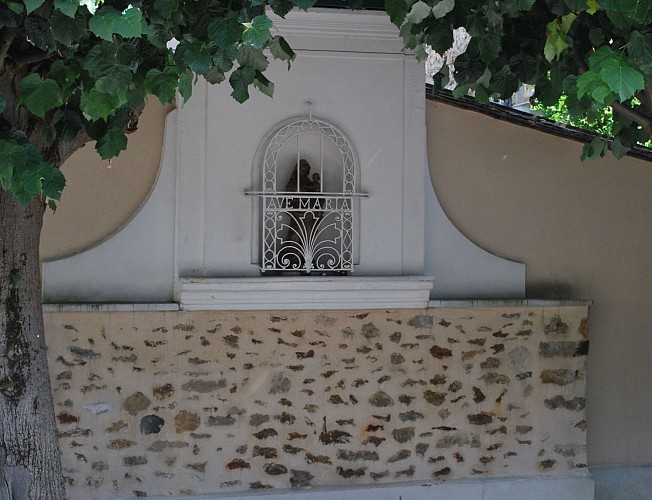 Etape 1 - La place de la Vierge