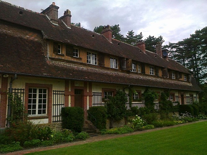 Balade au Val Richer, à la découvert de l'ancienne abbaye at la maison de vacances de Sainte Thérèse