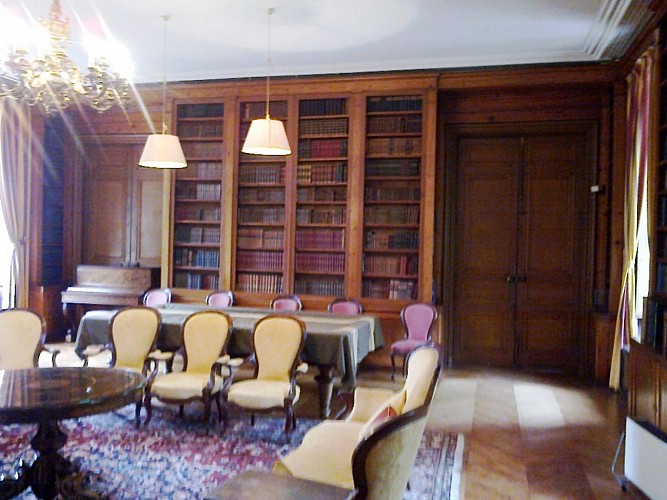 la bibliothèque de l'ancienne abbaye