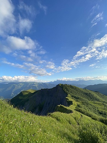 Walking itinerary: the pointe d'Angolon