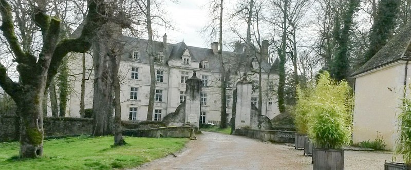 Villeray, au Fil de l'Huisne 11.8 Km