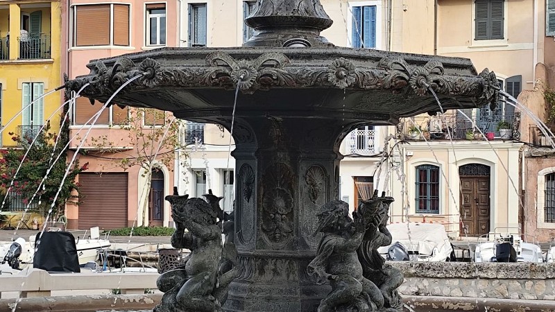 Parcours d'eau en centre-ville_Martigues