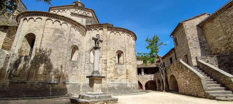 AUTOUR DES GORGES DE L'HERAULT