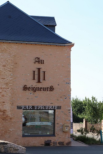PEZÉ-LE-ROBERT - CIRCUIT LE VILLAGE ET LA FORÊT 