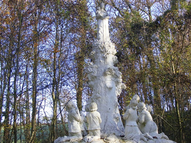 Escapades sur les Crêtes - Le pèlerinage de Neuvizy (Neuvisy - 3,9km)