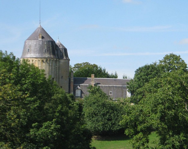 Escapades sur les Crêtes n°31 - Le donjon de Day (Neuville-Day - 9,8km)
