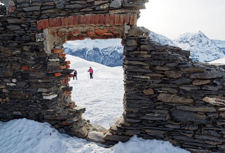 Il Col de Bousson con le racchette da neve_Cervières