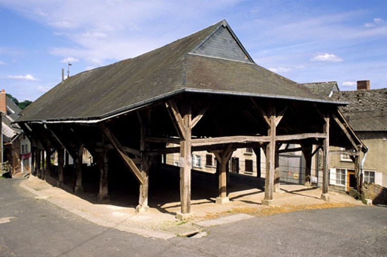 Escapades sur les Crêtes n°42 - La vallée de la Vaux (Wasigny - 13,9km)