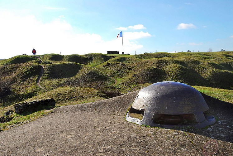 Découvrez le champ de bataille de Verdun à vélo à assistance électrique