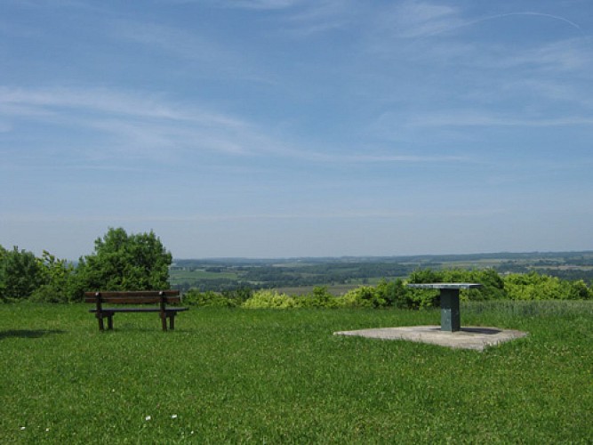 Escapades sur les Crêtes n°45 - Sentier de la montagne de Sery (Sery - 9,9km)