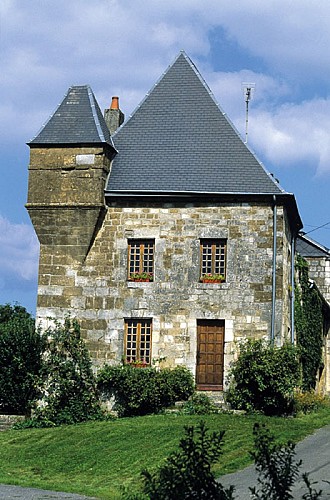 Escapades sur les Crêtes n°66 - Sur les terres de Thin le Moutier (Thin-le-Moutier - 9,6km)