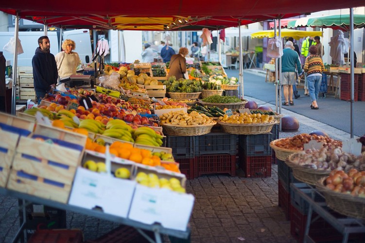 Créon marché© David Remazeilles (Gironde Tourisme)