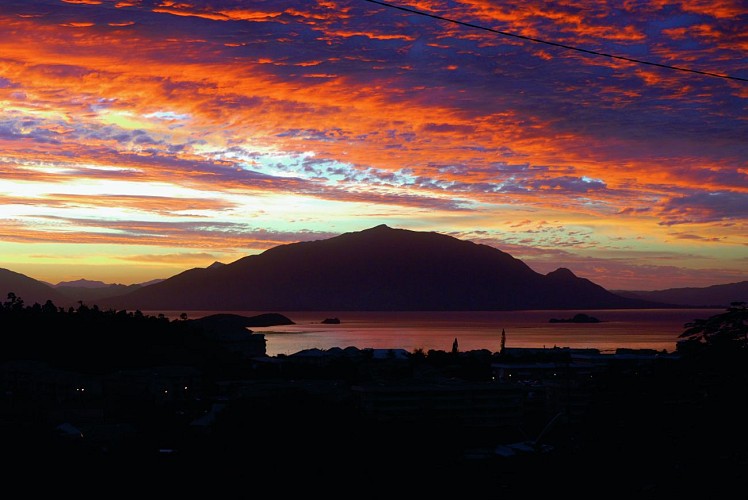 Le sentier du Mont Dore par la Corniche