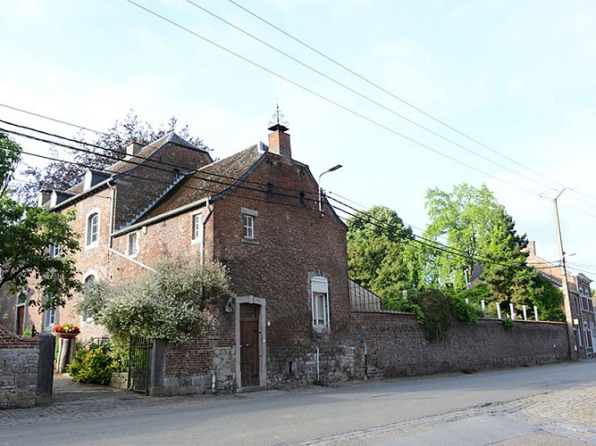 Entre ville et réserve naturelle - Presbytère - Lens-Saint-Remy