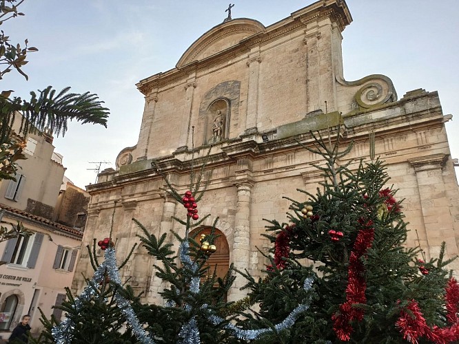 Sur les pas de Marie-Madeleine: Etape 4, de Martigues à Carry-le-Rouet_Martigues