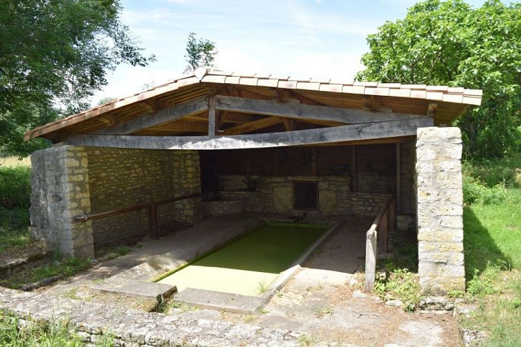 Lavoir du petit bourg Soudan