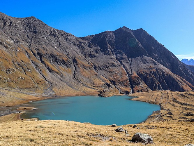 Montée au glacier Lombard depuis le lac du Goléon_La Grave