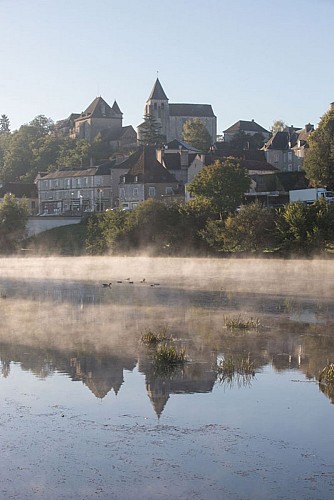 Circuit du viaduc - La Creuse au Blanc dans la brume
