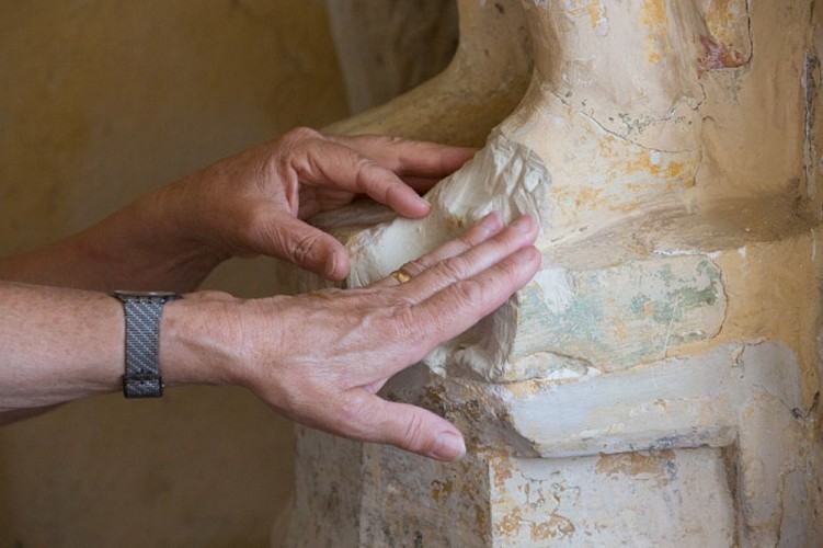 La fontaine de Saint-Aigny -